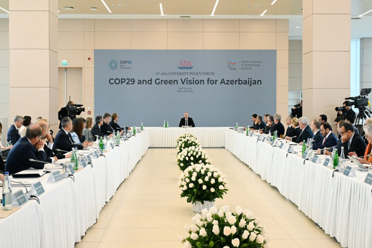 Prezident ADA Universitetində “COP29 və Azərbaycan üçün Yaşıl Baxış” beynəlxalq forumunda iştirak edib