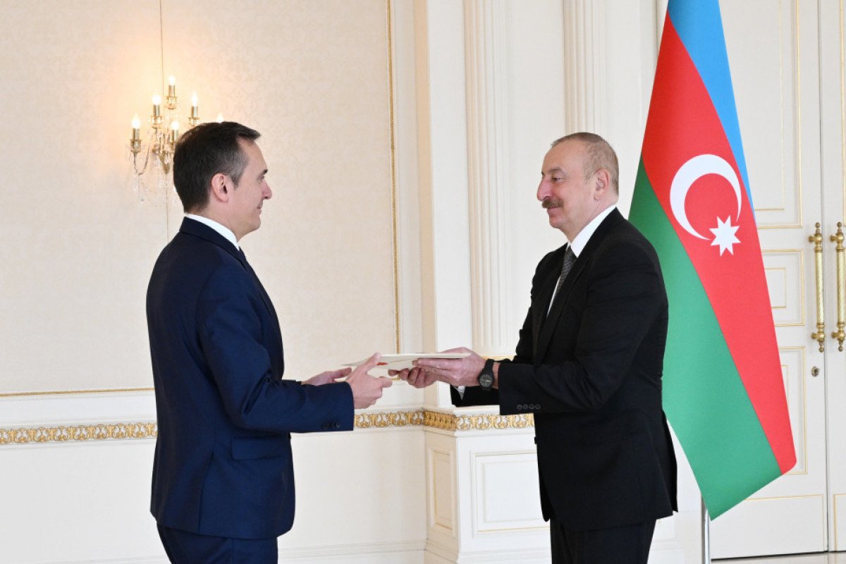 Prezident İtaliyanın yeni səfirinin etimadnaməsini qəbul edib