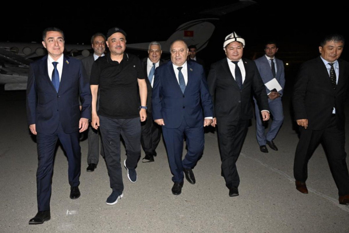 Qırğızıstan Parlamentinin sədri Azərbaycana səfərə gəlib