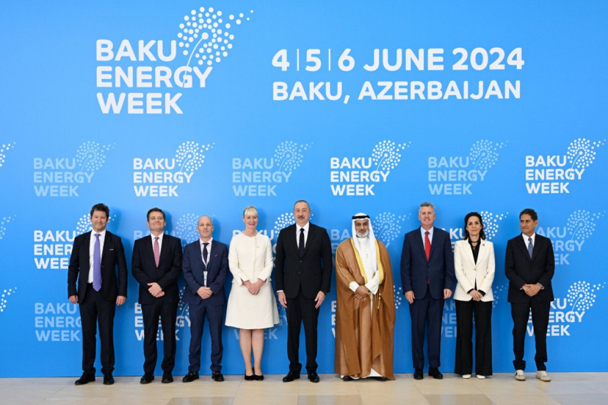 Prezident Bakı Enerji Həftəsi çərçivəsində 29-cu “Caspian Oil&Gas” və 12-ci “Caspian Power” sərgilərinin açılışında çıxış edib