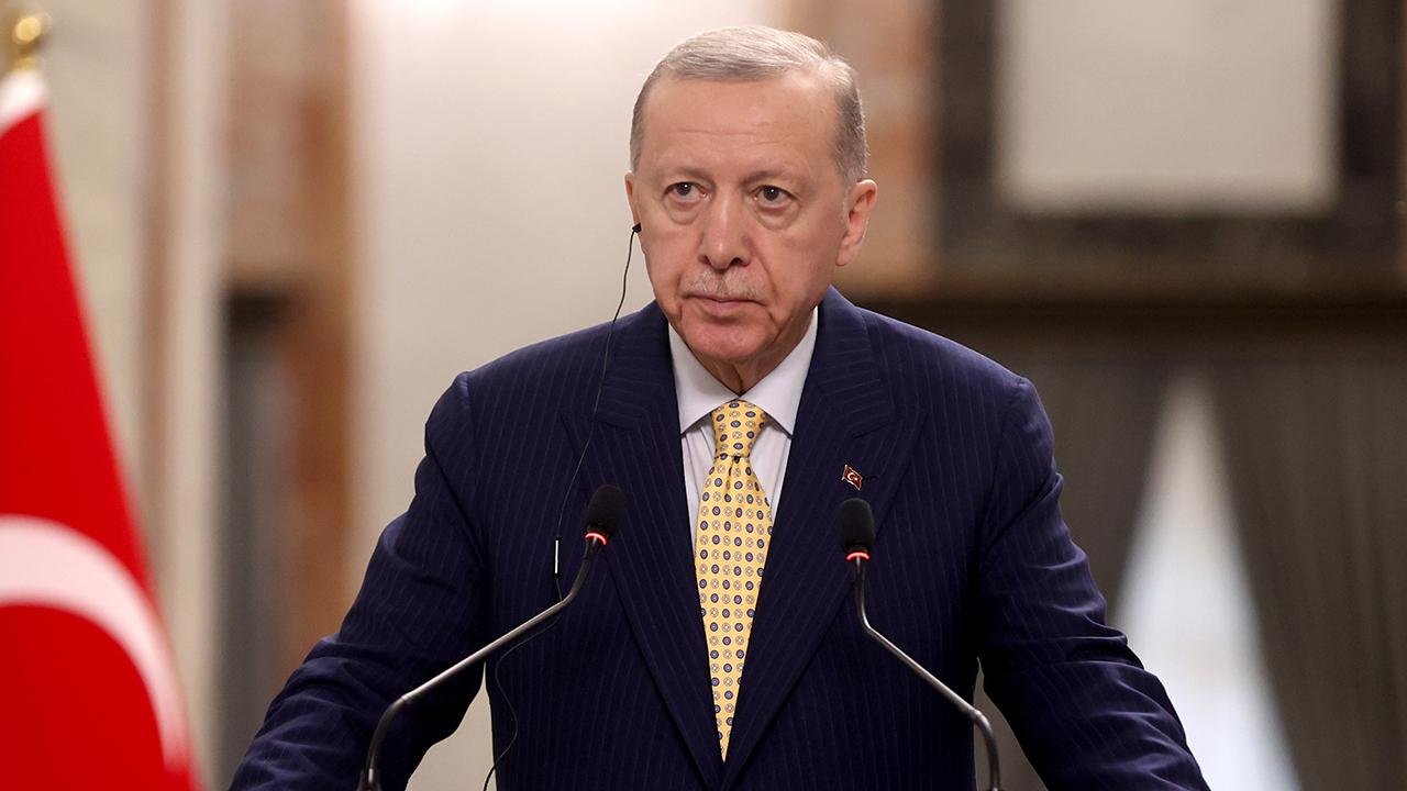 Ərdoğan Məsud Pezeşkianla regional məsələləri müzakirə edib