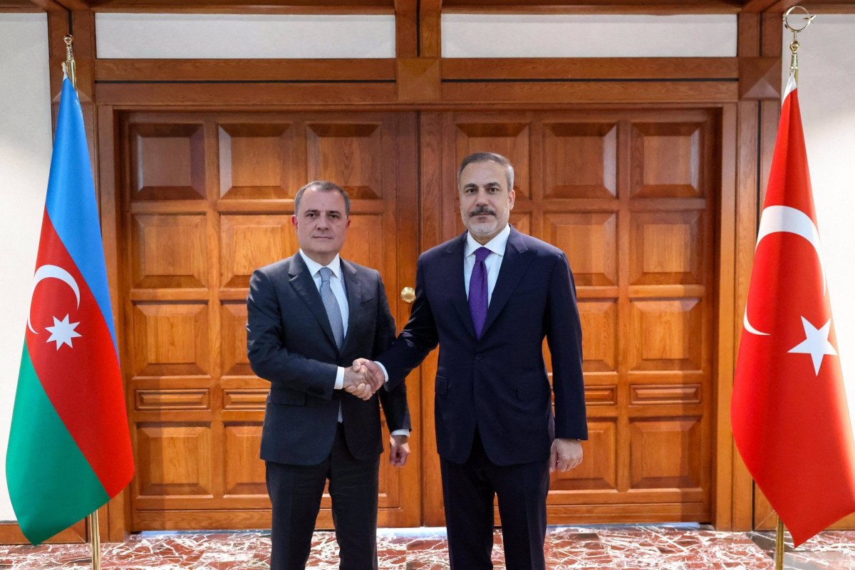 Ceyhun Bayramov Ankarada Hakan Fidanla görüşüb