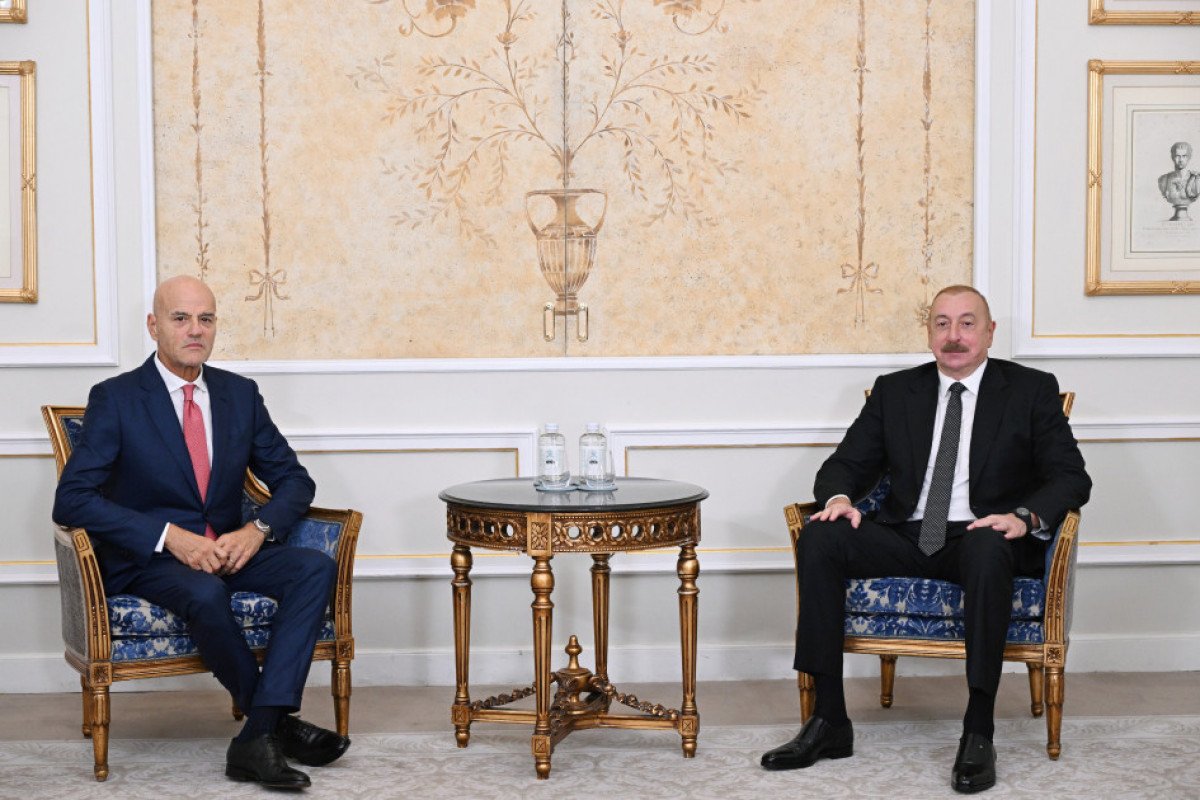 Prezident Romada “Eni S.P.A” şirkətinin baş icraçı direktoru ilə görüşüb