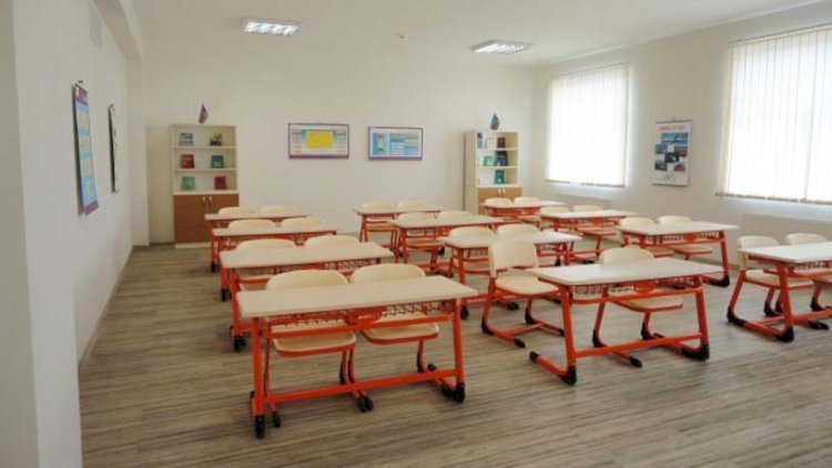 Rusiyada şagird müəllimi döyüb