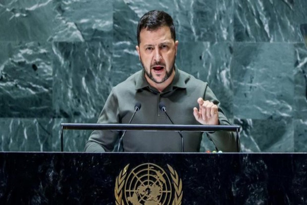 Zelenski Rusiyanın Ukraynadakı AES-lərə mümkün hücum təhlükəsi barədə BMT tribunasından xəbərdarlıq edib