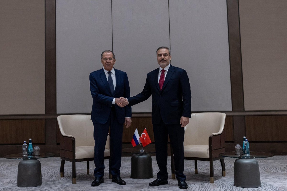 Hakan Fidan Lavrovla Suriyadakı vəziyyəti müzakirə edib