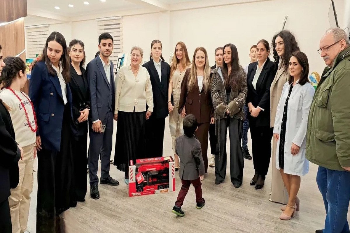 Leyla Əliyeva və Arzu Əliyeva “Azərbaycan Uşaqları” İctimai Birliyinin yeni inşa edilmiş binasının açılışını ediblər