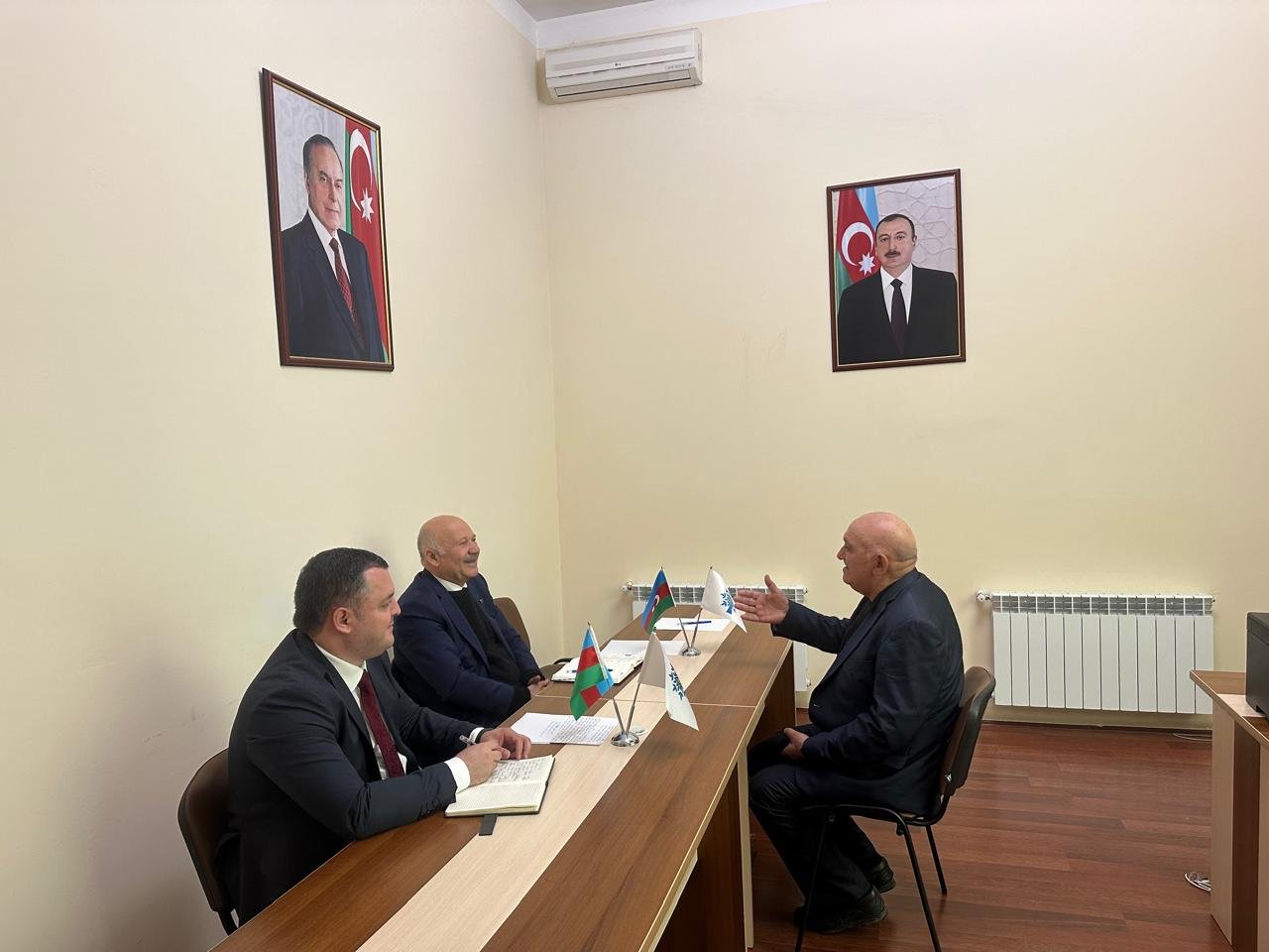 Səyyad Salahlı Saatlıda silsilə görüşlər keçirib - FOTOLAR Səyyad Salahlı Saatlıda silsilə görüşlər keçirib - FOTOLAR