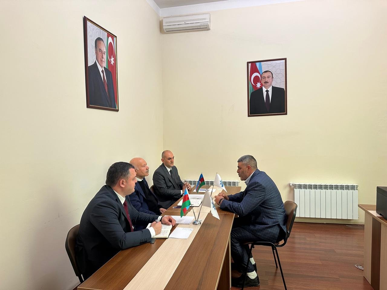 Səyyad Salahlı Saatlıda silsilə görüşlər keçirib - FOTOLAR Səyyad Salahlı Saatlıda silsilə görüşlər keçirib - FOTOLAR