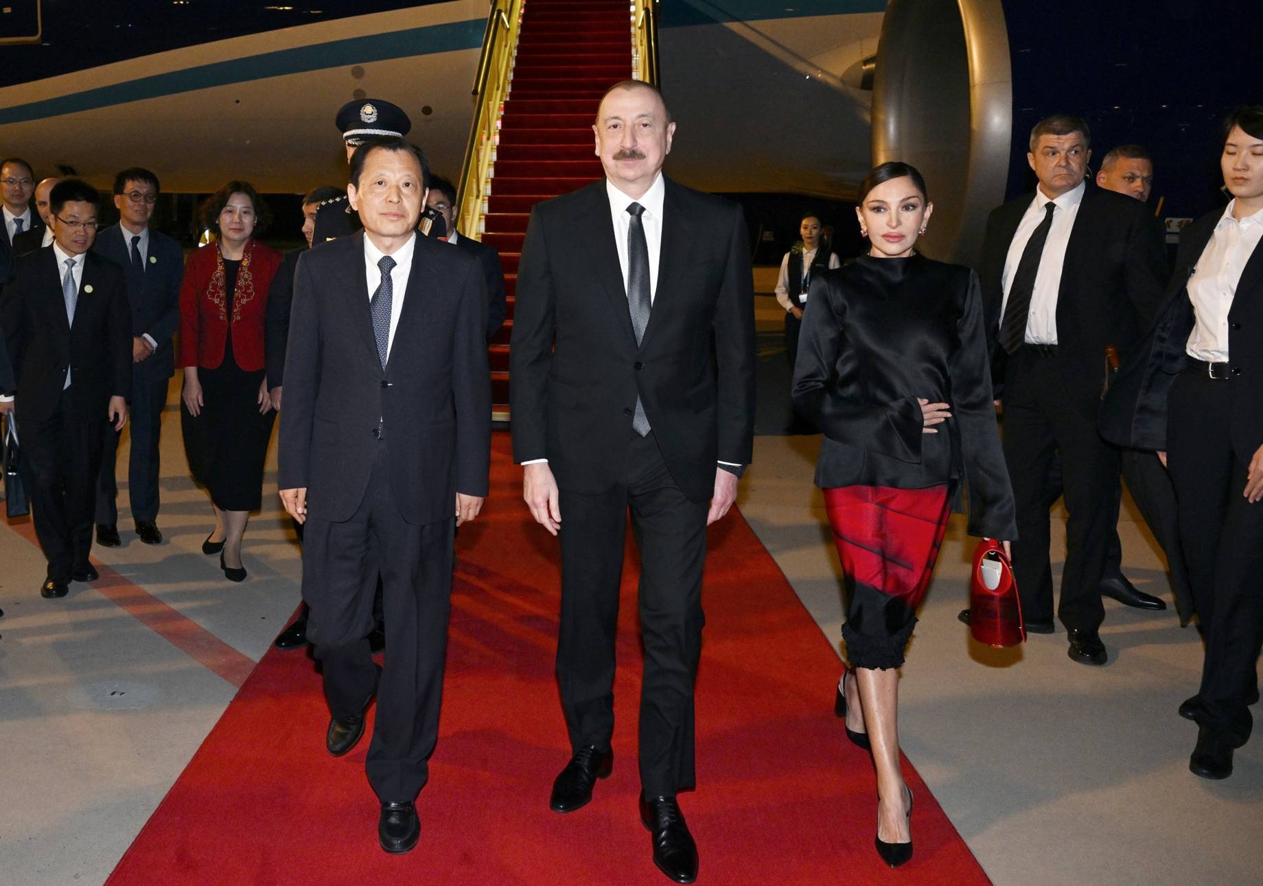 Prezident İlham Əliyev Çinə dövlət səfərinə gəlib