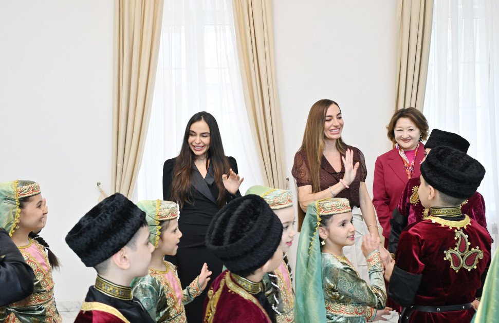 Leyla Əliyeva və Arzu Əliyeva Türk Mədəniyyəti və İrsi Fondunu ziyarət ediblər Leyla Əliyeva və Arzu Əliyeva Türk Mədəniyyəti və İrsi Fondunu ziyarət ediblər