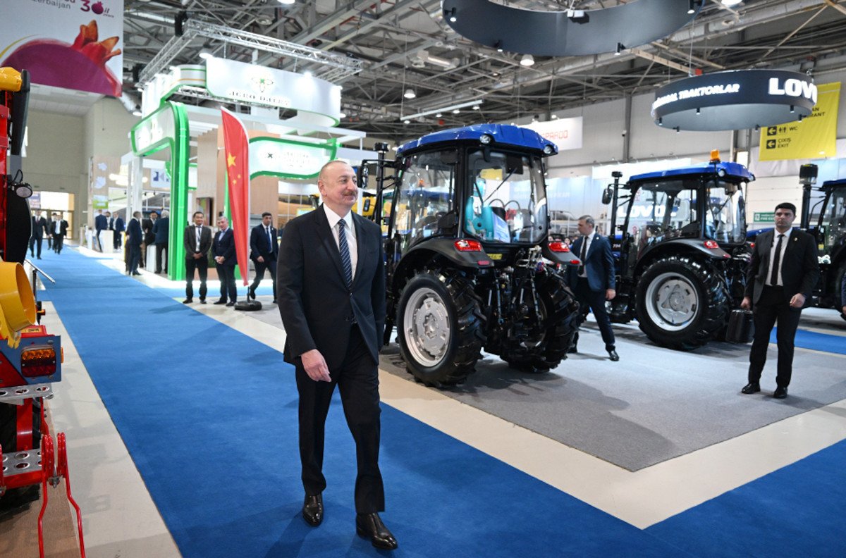 Prezident “InterFood Azerbaijan” və “Caspian Agro” sərgiləri ilə tanış olub Prezident “InterFood Azerbaijan” və “Caspian Agro” sərgiləri ilə tanış olub