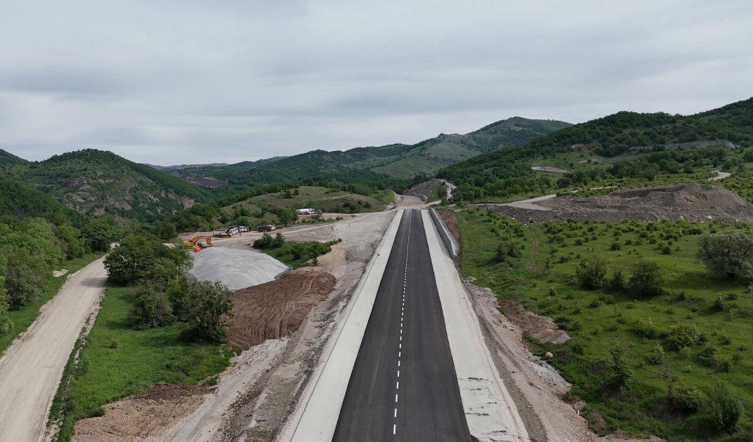 Azərbaycan və Türkiyə prezidentləri Kəlbəcər-Laçın avtomobil yolunda görülən tikinti işləri ilə tanış olublar