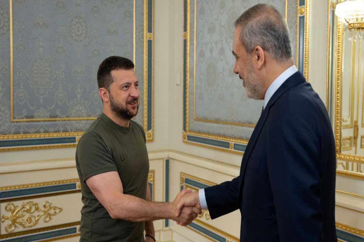 Zelenski Hakan Fidanı qəbul edib