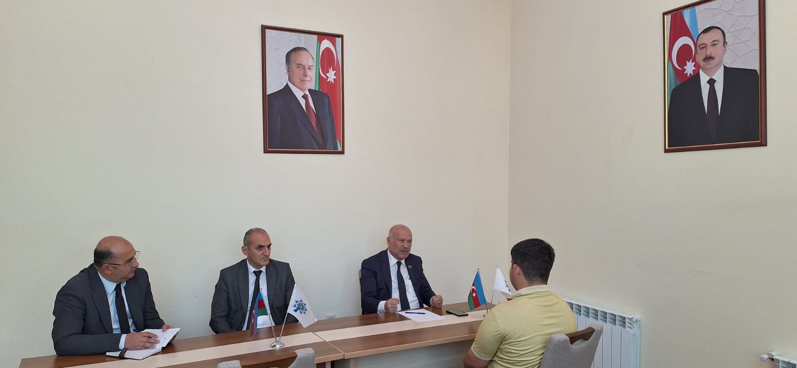 Deputat Saatlıda seçiciləri ilə görüşdü
