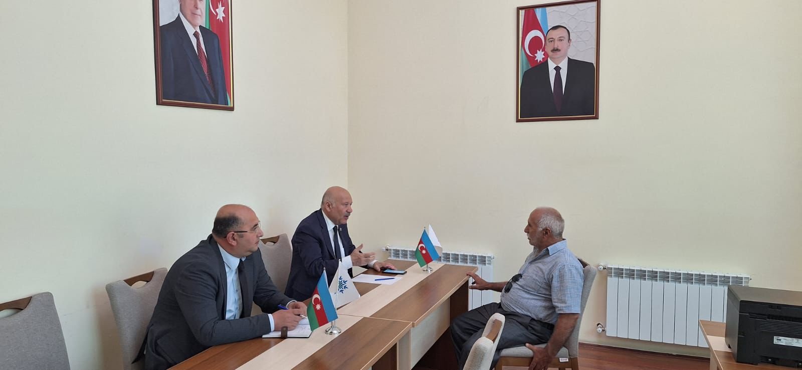 Deputat Saatlıda seçiciləri ilə görüşdü Deputat Saatlıda seçiciləri ilə görüşdü
