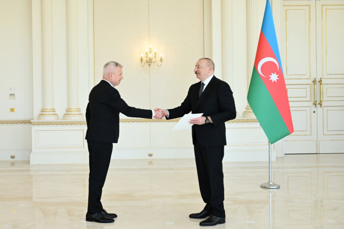 Prezident İlham Əliyev Polşanın yeni təyin olunmuş səfirinin etimadnaməsini qəbul edib