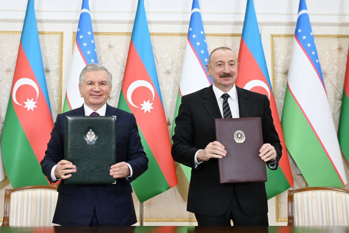 Azərbaycan ilə Özbəkistan arasında imzalanmış sənədlər mübadilə edilib