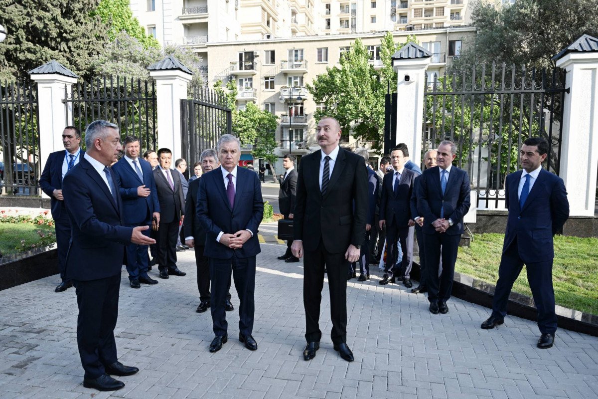 Prezidentlər İlham Əliyev və Şavkat Mirziyoyev Özbəkistan səfirliyinin yeni binasının açılışında iştirak ediblər