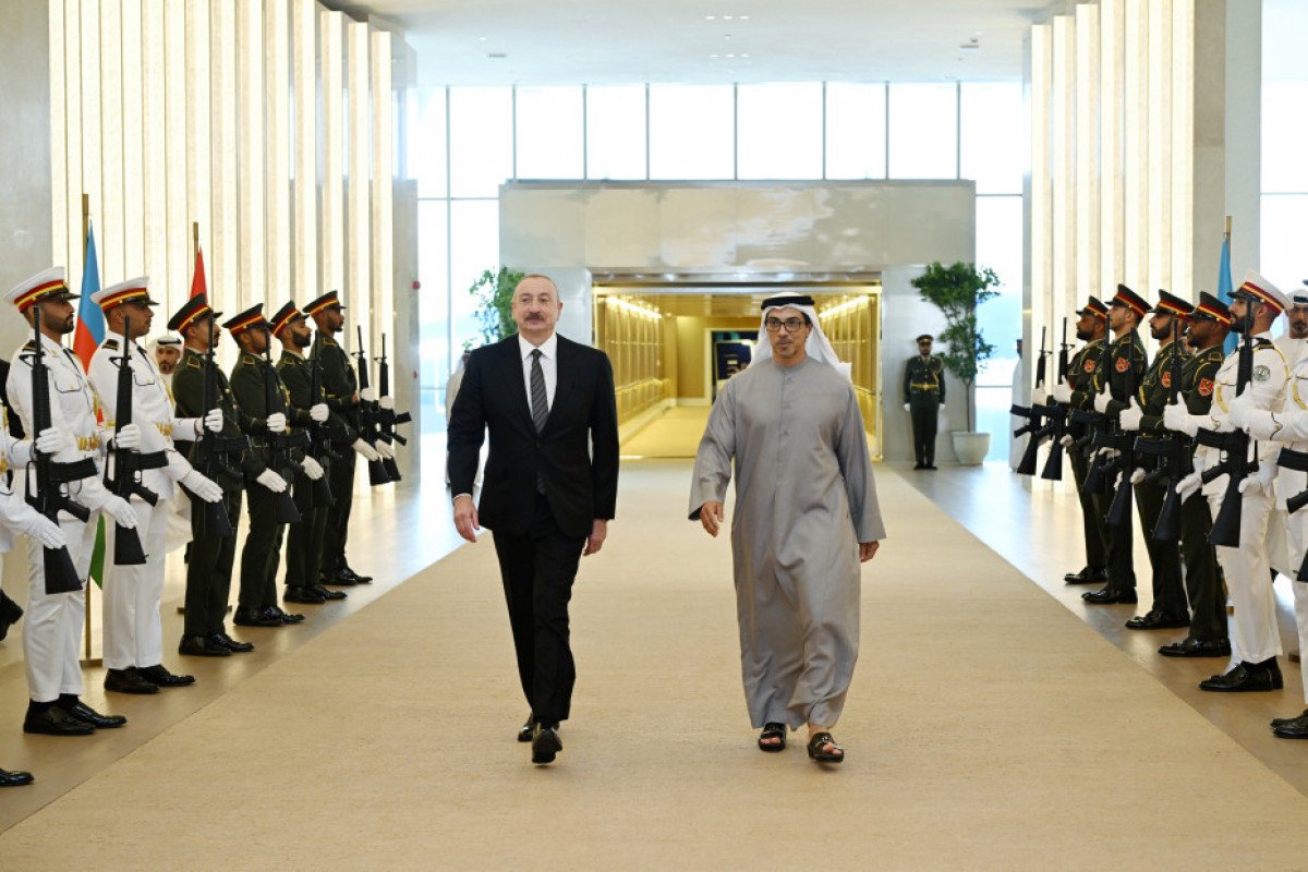 Prezident İlham Əliyev Birləşmiş Ərəb Əmirliklərinə işgüzar səfərə gəlib