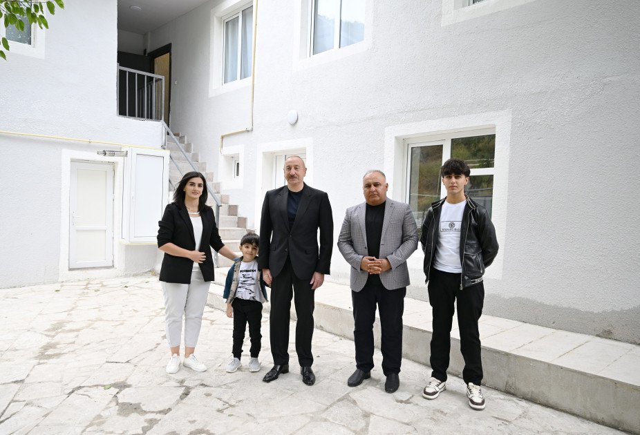 İlham Əliyev Xocalı rayonunun Şuşakənd kəndində olub İlham Əliyev Xocalı rayonunun Şuşakənd kəndində olub