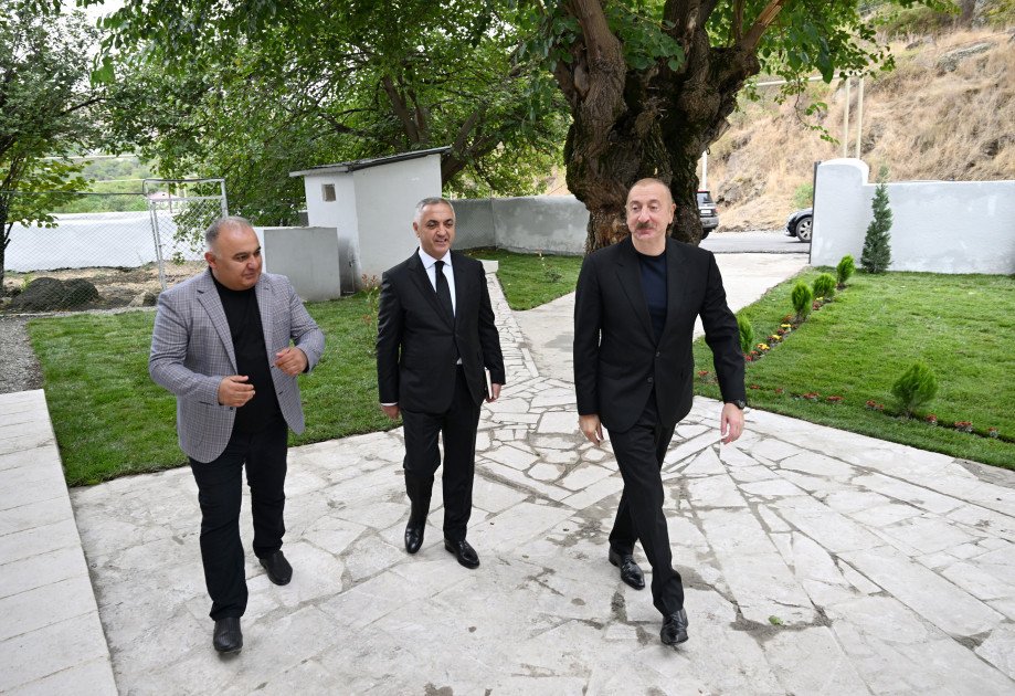 İlham Əliyev Xocalı rayonunun Şuşakənd kəndində olub İlham Əliyev Xocalı rayonunun Şuşakənd kəndində olub