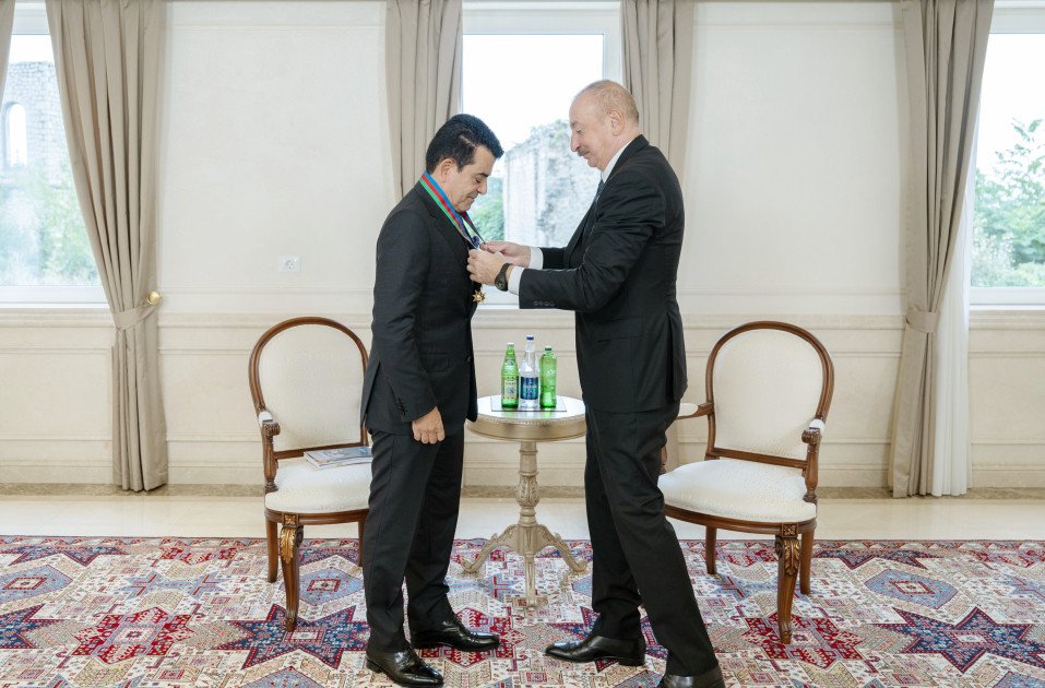 Prezident İlham Əliyev ICESCO-nun Baş direktorunu qəbul edib Prezident İlham Əliyev ICESCO-nun Baş direktorunu qəbul edib