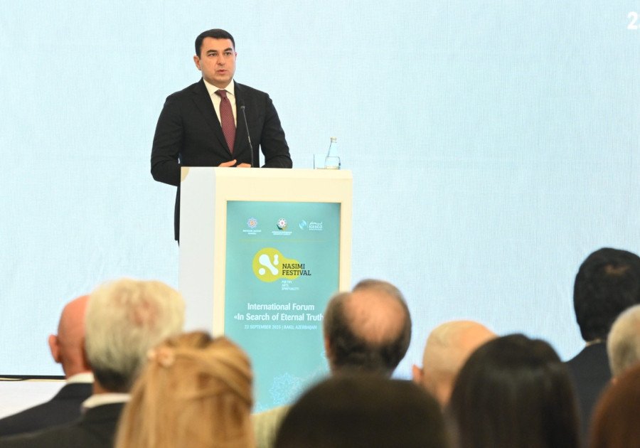 Heydər Əliyev Mərkəzində Nəsimi festivalının açılışı olub Heydər Əliyev Mərkəzində Nəsimi festivalının açılışı olub