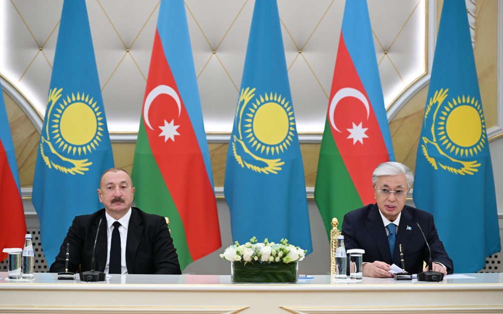 Azərbaycan və Qazaxıstan prezidentləri mətbuata bəyanatlarla çıxış ediblər