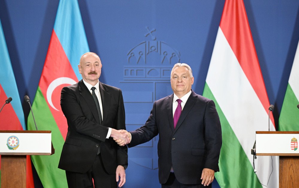 Prezident İlham Əliyev Viktor Orbana təbrik ünvanlayıb