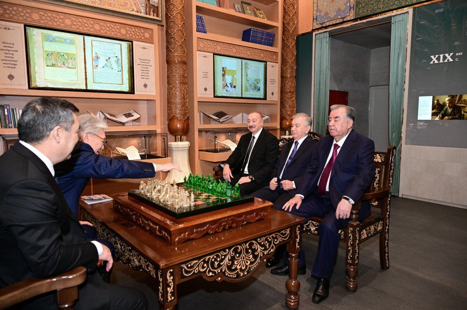 Prezident İlham Əliyev Daşkənddə İslam Sivilizasiyası Mərkəzi ilə tanış olub Prezident İlham Əliyev Daşkənddə İslam Sivilizasiyası Mərkəzi ilə tanış olub