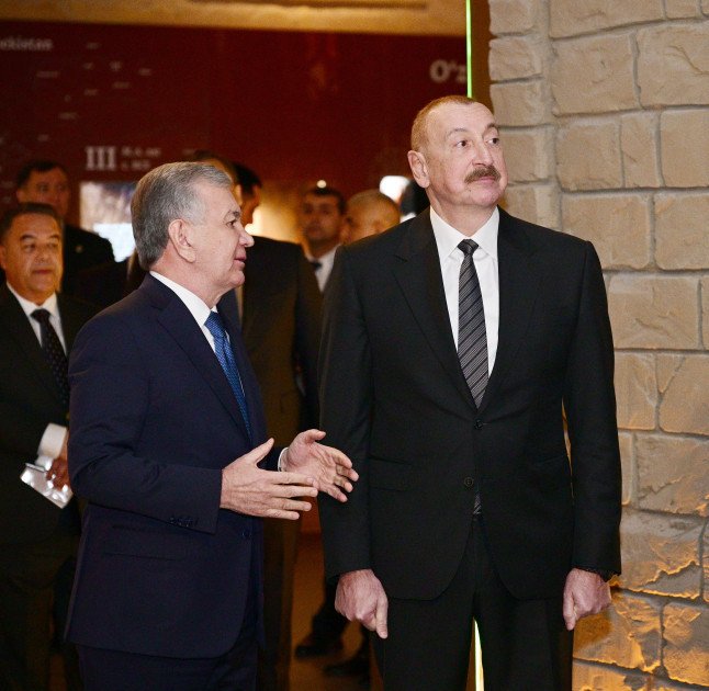 Prezident İlham Əliyev Daşkənddə İslam Sivilizasiyası Mərkəzi ilə tanış olub Prezident İlham Əliyev Daşkənddə İslam Sivilizasiyası Mərkəzi ilə tanış olub