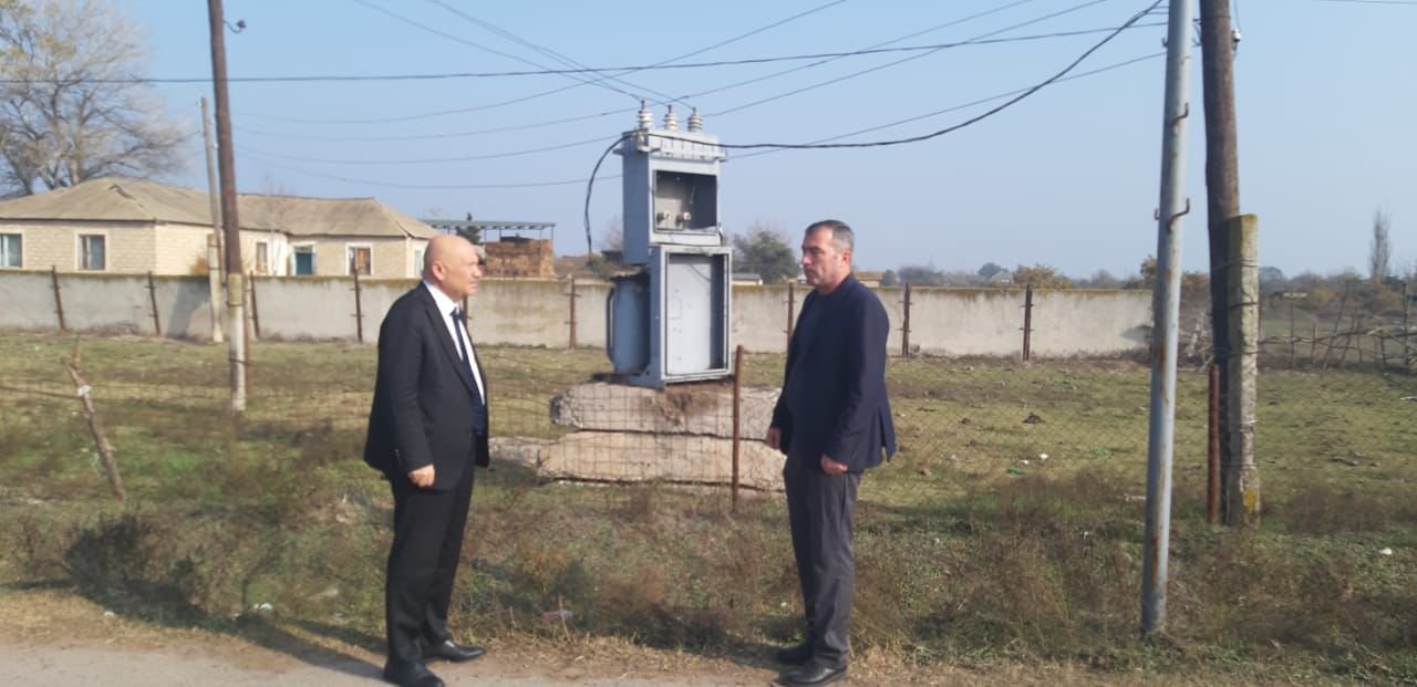 Səyyad Aran Saatlıda seçiciləri ilə görüşüb Səyyad Aran Saatlıda seçiciləri ilə görüşüb