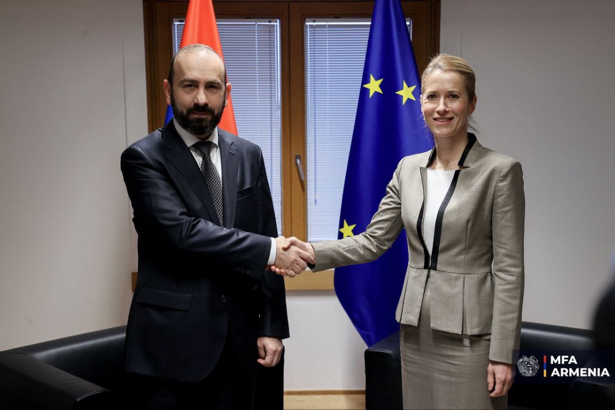 Ararat Mirzoyan Brüsseldə Kaya Kallasla görüşüb
