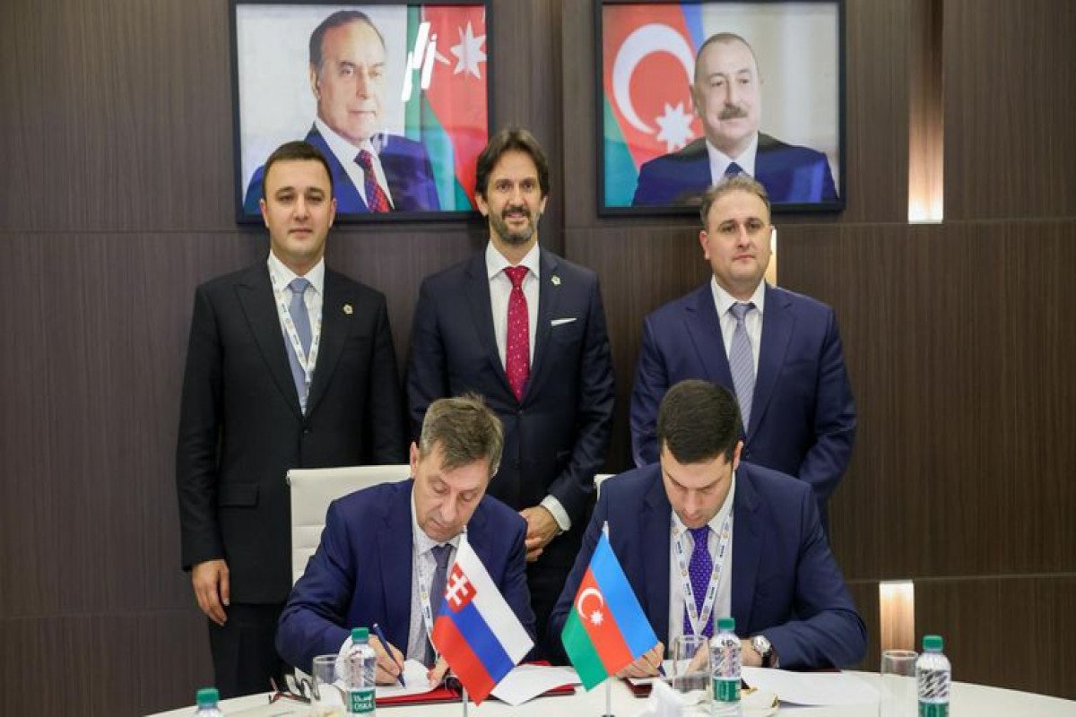 Slovakiya ilə Azərbaycan arasında müdafiə əməkdaşlığı çərçivəsində müqavilə imzalanıb