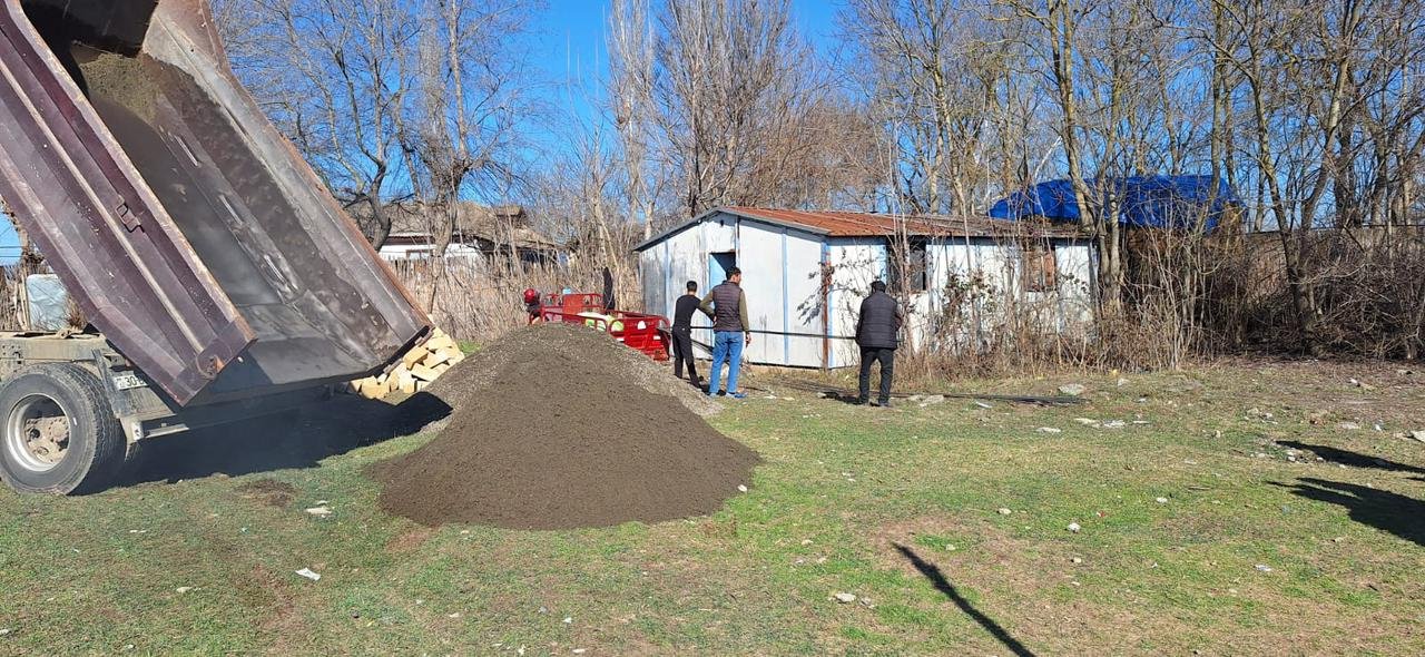 Səyyad Aran Qaradonlu kəndində ziyalılarla görüşüb Səyyad Aran Qaradonlu kəndində ziyalılarla görüşüb
