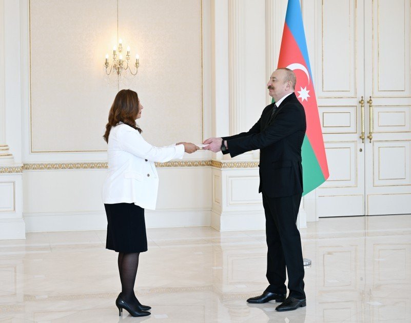 Prezident İlham Əliyev Kolumbiyanın yeni səfirini qəbul edib