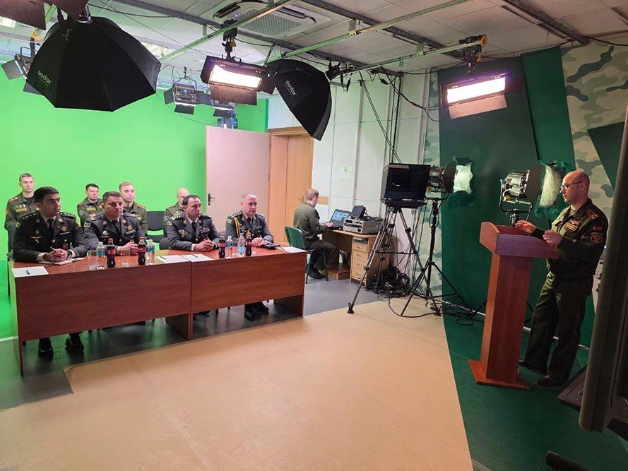 Azərbaycan və Belarus MN-in hərbi informasiya nümayəndələrinin işçi görüşü keçirilib
