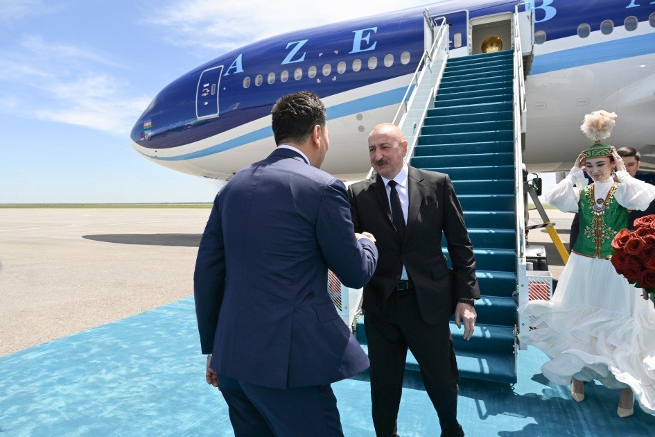 Prezident İlham Əliyev Qazaxıstana işgüzar səfərə gəlib Prezident İlham Əliyev Qazaxıstana işgüzar səfərə gəlib