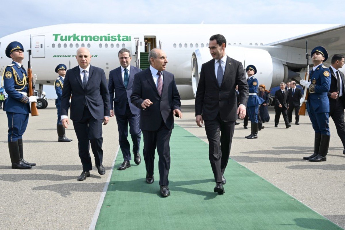 Türkmənistan Prezidenti Azərbaycana səfərə gəlib