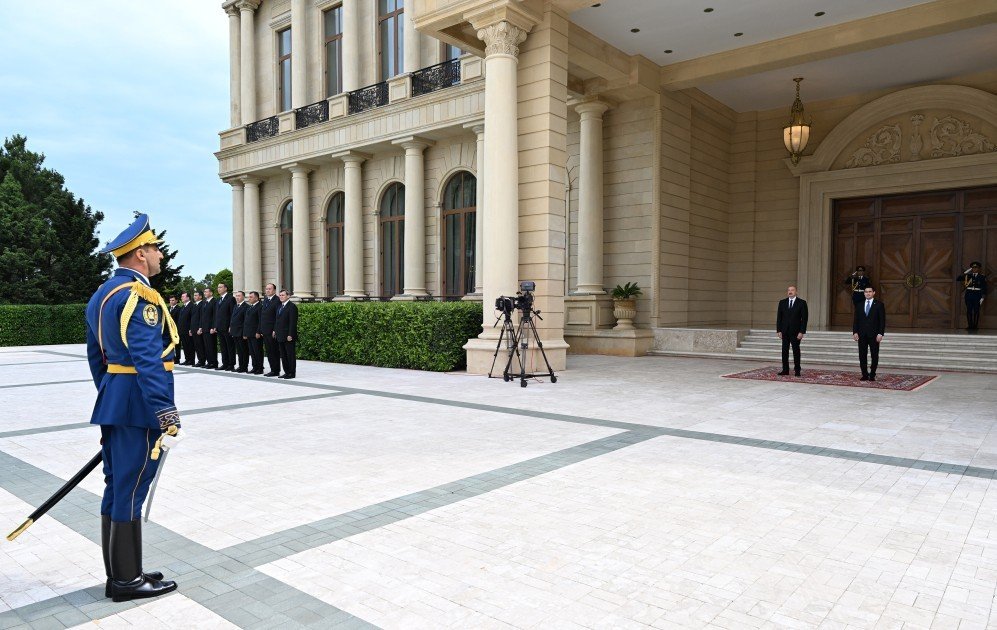 Türkmənistan Prezidentinin Bakıda rəsmi qarşılanma mərasimi olub Türkmənistan Prezidentinin Bakıda rəsmi qarşılanma mərasimi olub