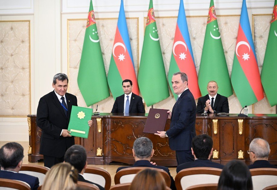 Azərbaycan-Türkmənistan sənədləri mübadilə olunub Azərbaycan-Türkmənistan sənədləri mübadilə olunub
