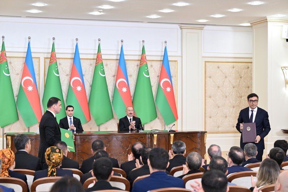 Azərbaycan-Türkmənistan sənədləri mübadilə olunub Azərbaycan-Türkmənistan sənədləri mübadilə olunub