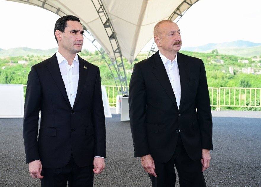 Azərbaycan və Türkmənistan prezidentləri Füzuli şəhərinin dağıdılmış yerlərinə baxıblar Azərbaycan və Türkmənistan prezidentləri Füzuli şəhərinin dağıdılmış yerlərinə baxıblar