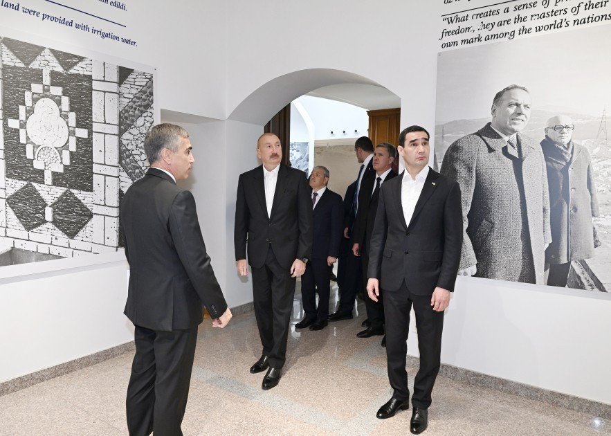 Azərbaycan və Türkmənistan prezidentləri Şuşada “Heydər Əliyev və Qarabağ” sərgisi ilə tanış olublar Azərbaycan və Türkmənistan prezidentləri Şuşada “Heydər Əliyev və Qarabağ” sərgisi ilə tanış olublar